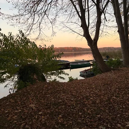 Haeuschen Am Vielitzsee Mit Grossem Garten * ليندو